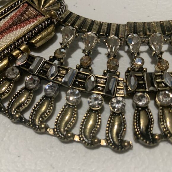 NWT Shyanne Western Gold Tone Thick Statement Necklace - Boot Barn - Picture 5 of 5